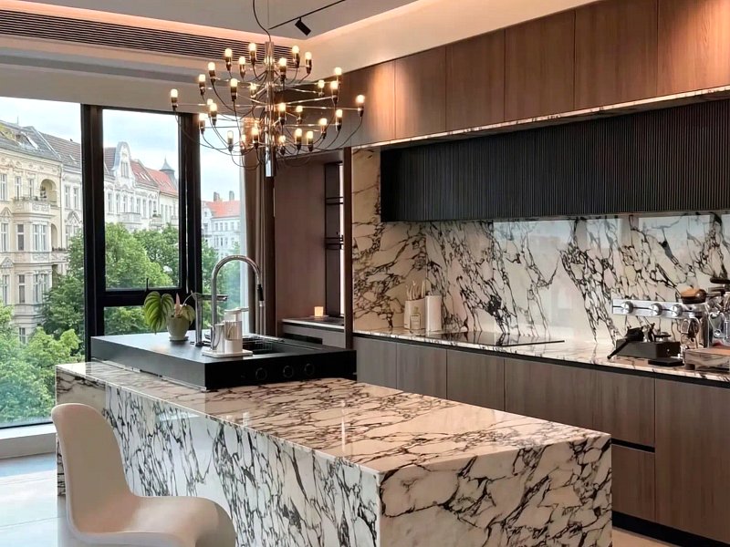 Moderne Küche mit Naturstein-Arbeitsplatte aus Marmor - Scala Natursteinstudio Berlin
